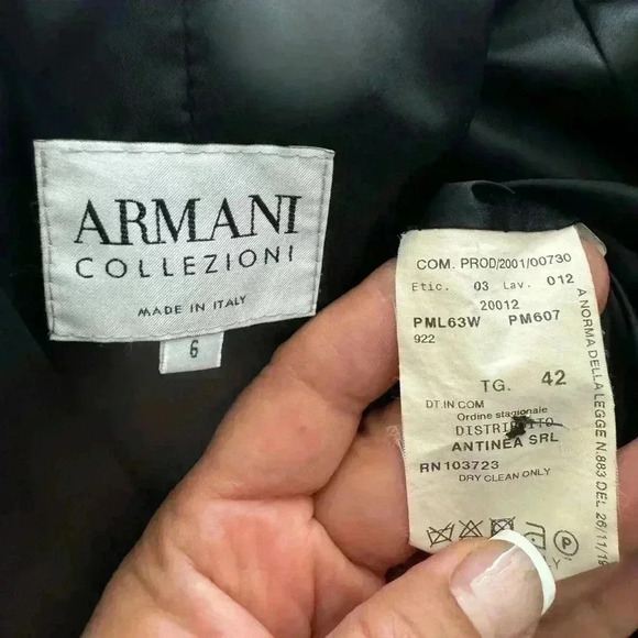 Vintage Armani Collezioni Black Poly Techno Lightweight Belted Trench Coat. - Picture 14 of 15